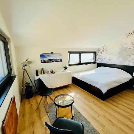 Chambre Double Privative Et Independante Ланс Экстерьер фото