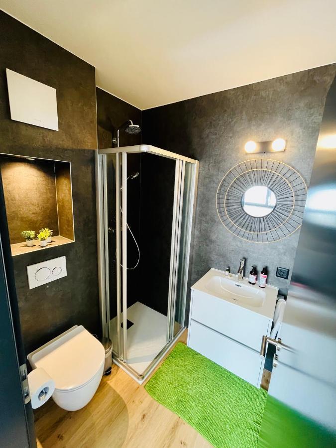 Chambre Double Privative Et Independante Ланс Экстерьер фото